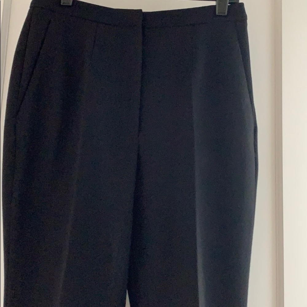 Practical and elegant angle length pants